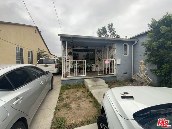 1546 W 105th Street, Los Angeles CA 90047