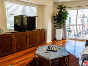844 3rd Street 5, Santa Monica CA 90403