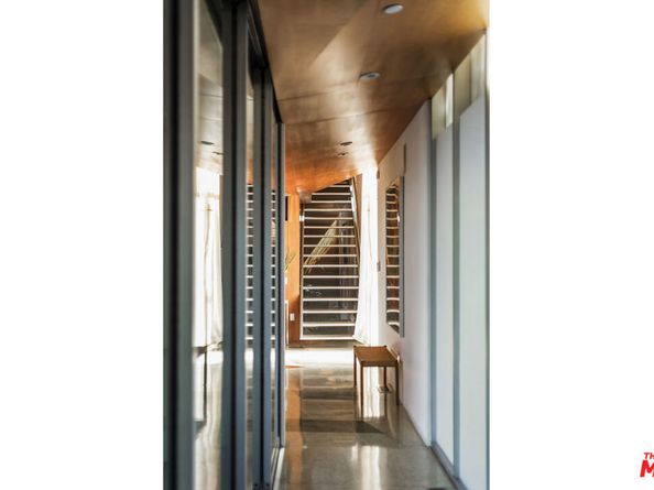 3813 Ronda Vista Place, Los Angeles CA 90027