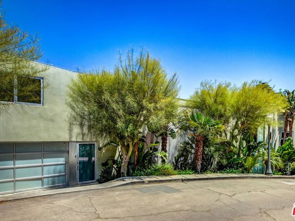 3813 Ronda Vista Place, Los Angeles CA 90027