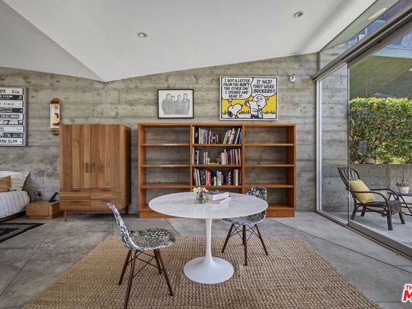 3813 Ronda Vista Place, Los Angeles CA 90027