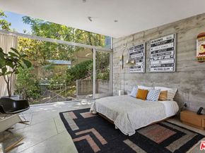 3813 Ronda Vista Place, Los Angeles CA 90027