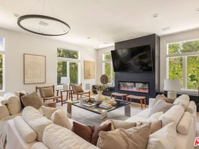 4322 Hayvenhurst Avenue, Encino CA 91436