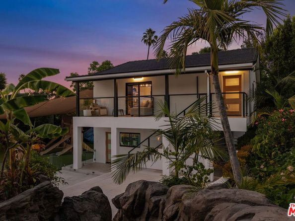 4322 Hayvenhurst Avenue, Encino CA 91436