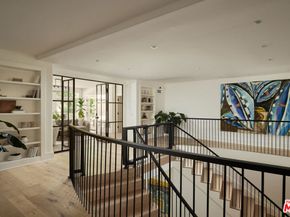 4322 Hayvenhurst Avenue, Encino CA 91436