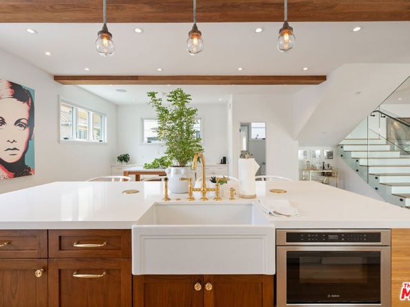128 Roma Court, Marina Del Rey CA 90292