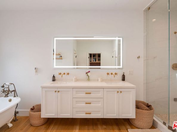 128 Roma Court, Marina Del Rey CA 90292