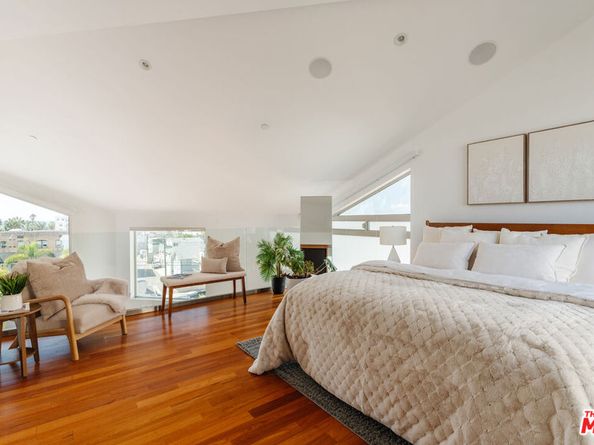 255 Main Street 305, Venice CA 90291