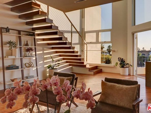 255 Main Street 305, Venice CA 90291