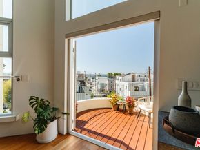 255 Main Street 305, Venice CA 90291