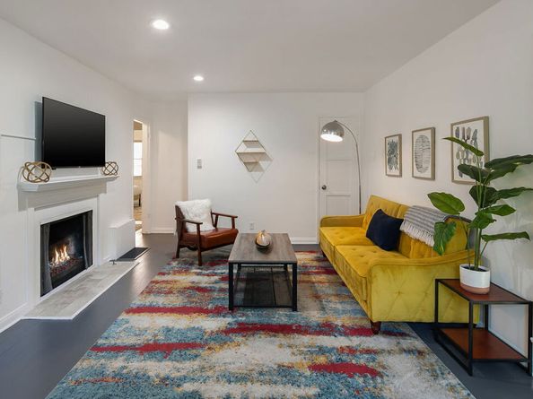 521 Venice Way, Venice CA 90291