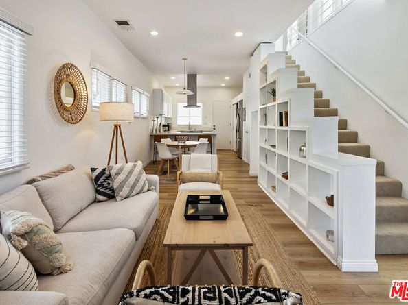 521 Venice Way, Venice CA 90291
