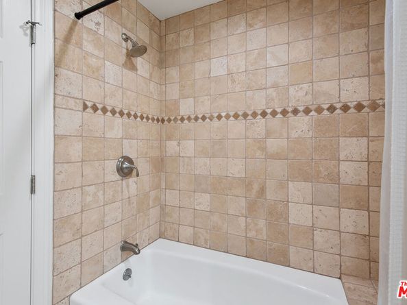 3265 Military Avenue, Los Angeles CA 90034