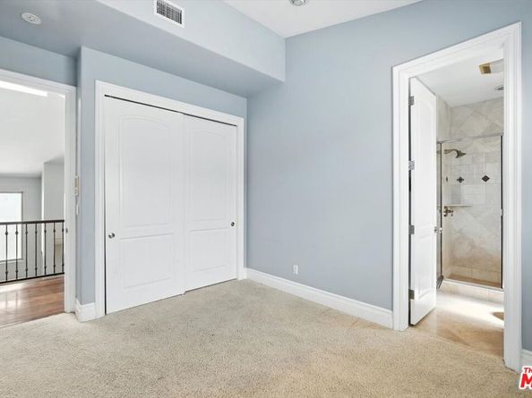 3200 Elm Avenue, Manhattan Beach CA 90266