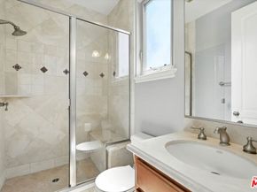 3200 Elm Avenue, Manhattan Beach CA 90266