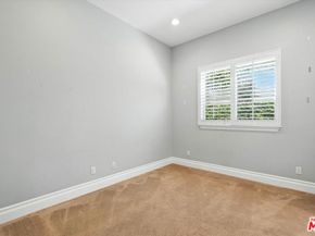 3200 Elm Avenue, Manhattan Beach CA 90266