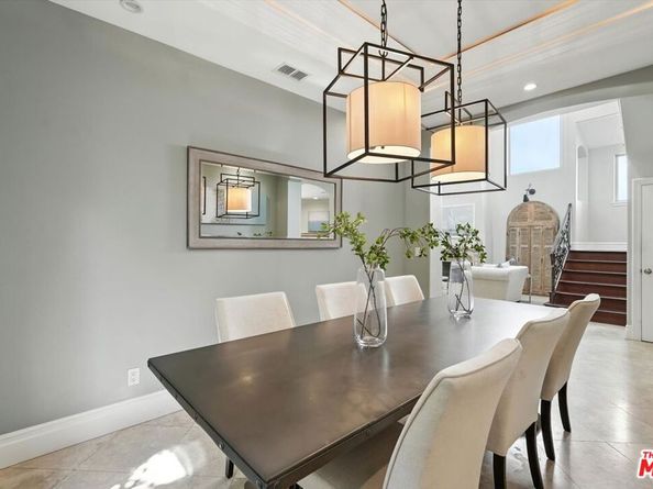 3200 Elm Avenue, Manhattan Beach CA 90266