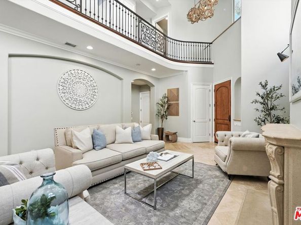 3200 Elm Avenue, Manhattan Beach CA 90266