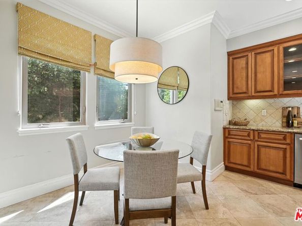 3200 Elm Avenue, Manhattan Beach CA 90266