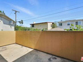 3200 Elm Avenue, Manhattan Beach CA 90266
