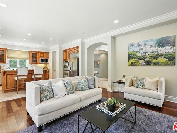 3200 Elm Avenue, Manhattan Beach CA 90266