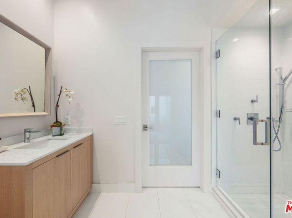 1012 2nd Street 1, Santa Monica CA 90403