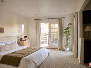 2811 Shadowlawn Avenue, Los Angeles CA 90039