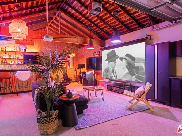 8044 Cowan Avenue, Los Angeles CA 90045