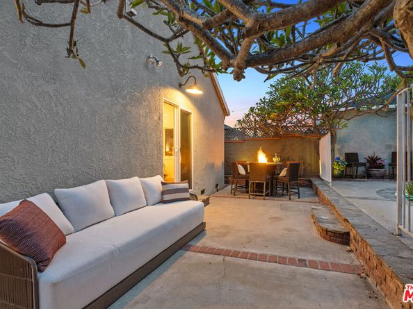 8044 Cowan Avenue, Los Angeles CA 90045