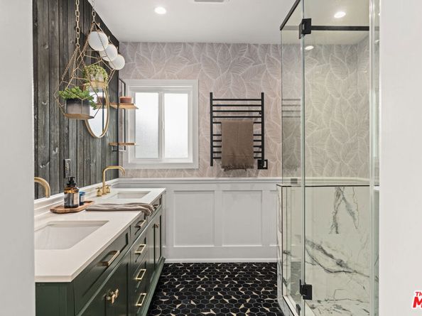 8044 Cowan Avenue, Los Angeles CA 90045