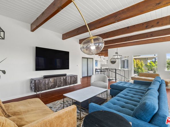 1840 Deloz Avenue, Los Angeles CA 90027