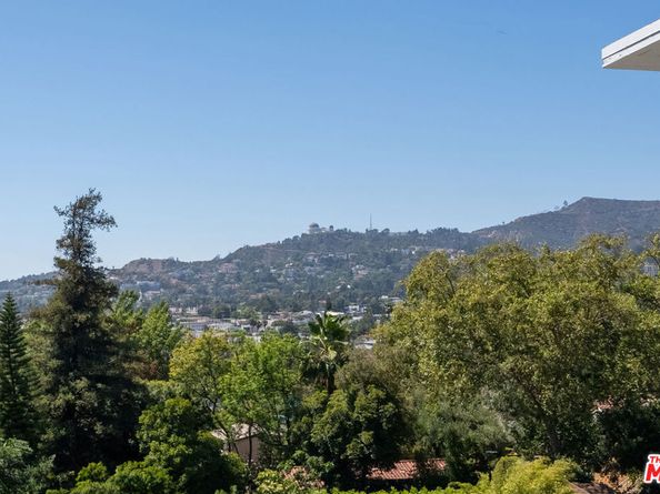 1840 Deloz Avenue, Los Angeles CA 90027