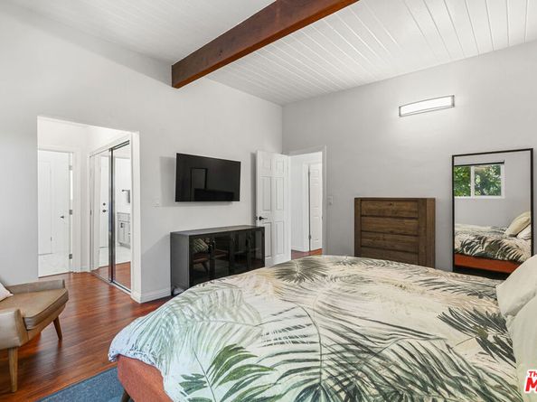 1840 Deloz Avenue, Los Angeles CA 90027