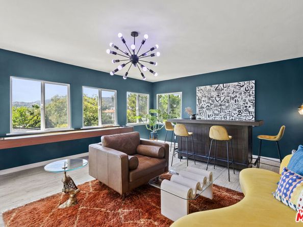 1840 Deloz Avenue, Los Angeles CA 90027