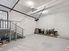 1840 Deloz Avenue, Los Angeles CA 90027