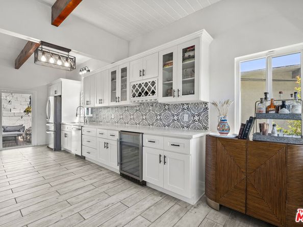 1840 Deloz Avenue, Los Angeles CA 90027
