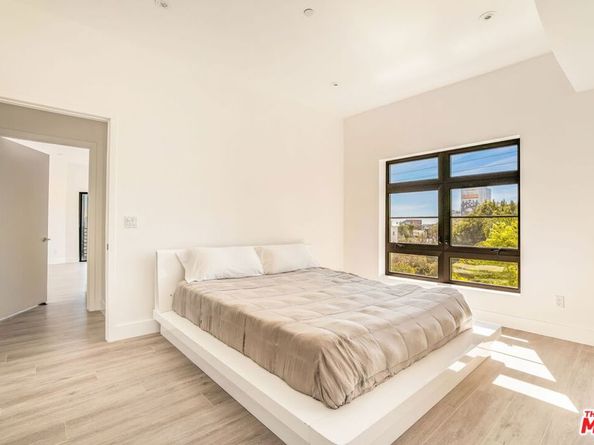 8788 Shoreham Drive PH43, West Hollywood CA 90069