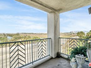 5625 Crescent Parkway 404, Playa Vista CA 90094