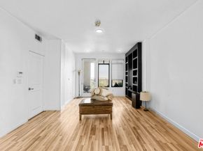 5625 Crescent Parkway 404, Playa Vista CA 90094