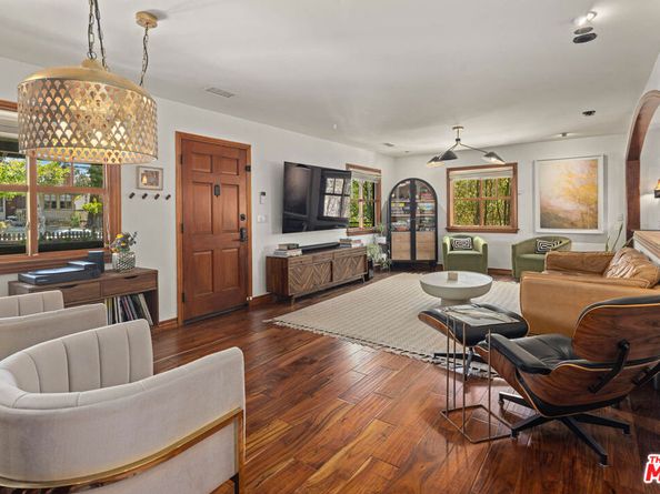 3127 Glendon Avenue, Los Angeles CA 90034