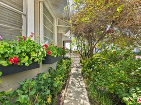 137 Strand Street, Santa Monica CA 90405