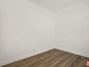 4723 Beverly Boulevard, Los Angeles CA 90004