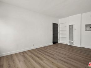 4723 Beverly Boulevard, Los Angeles CA 90004