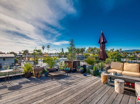 663 Brooks Avenue, Venice CA 90291