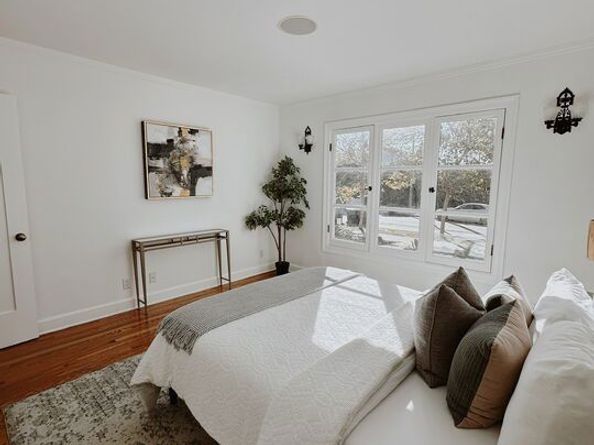 716 N June Street, Los Angeles CA 90038