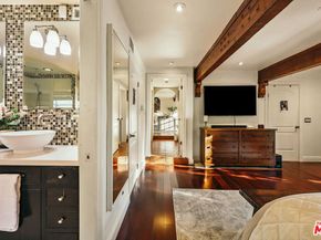 1664 Las Flores Drive, Glendale CA 91207