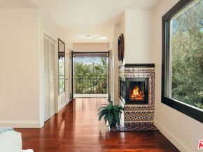 1664 Las Flores Drive, Glendale CA 91207