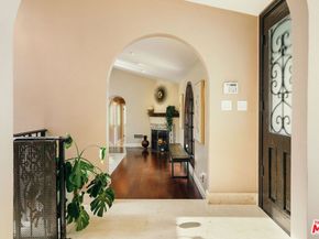 1664 Las Flores Drive, Glendale CA 91207