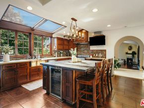 1664 Las Flores Drive, Glendale CA 91207