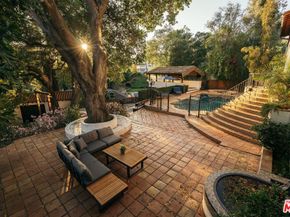 1664 Las Flores Drive, Glendale CA 91207